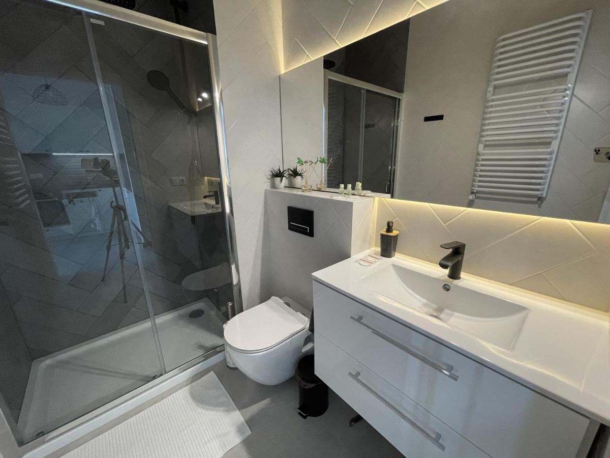 Prymasa Tysiaclecia 83A By Aparthouse Apartment วอร์ซอ ภายนอก รูปภาพ